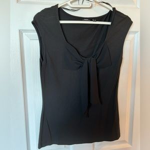 Mexx black top with bow in front